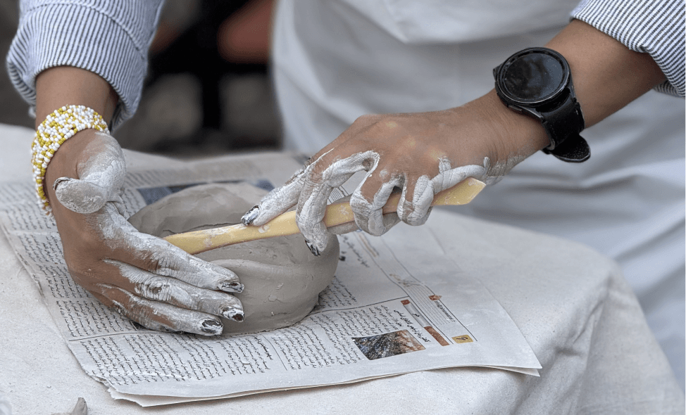 کلاس سفال گری کار با دست